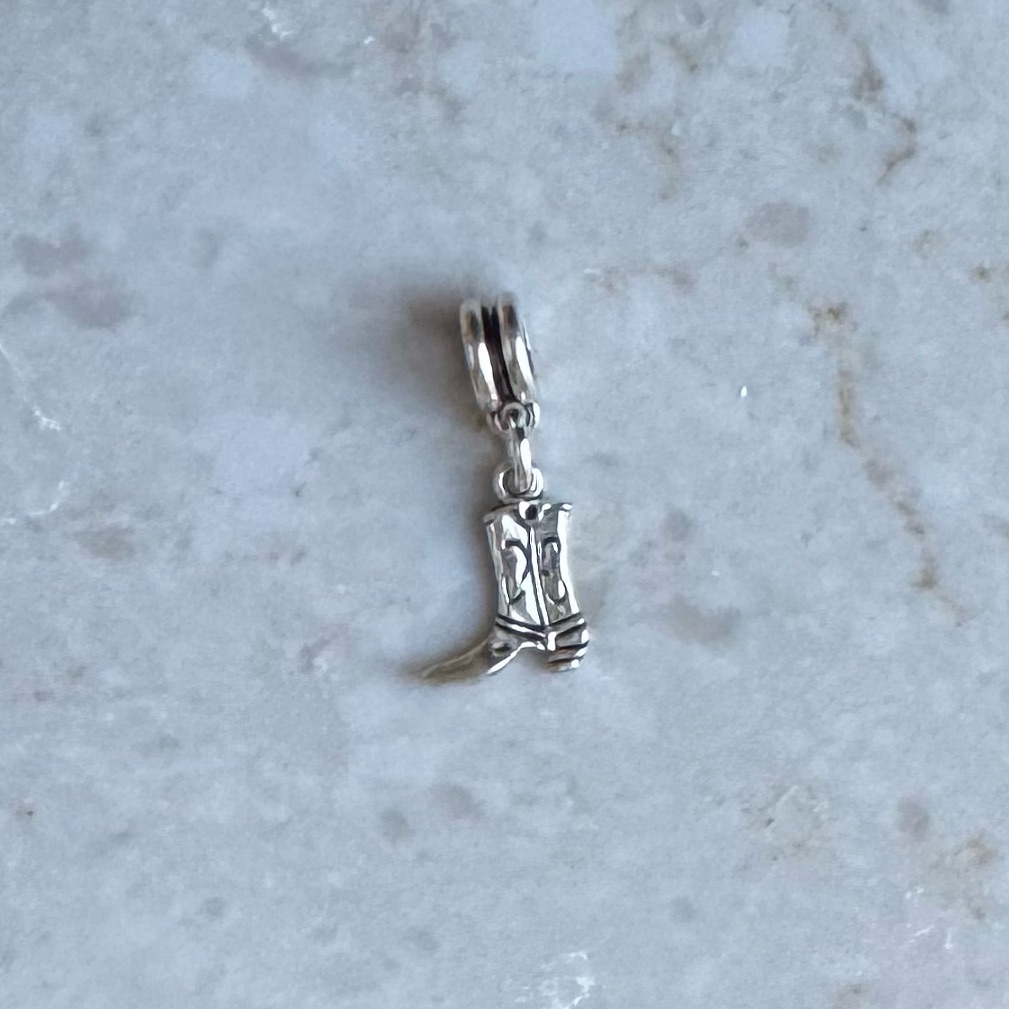 Nwot Sundance Boot Scoot Pendant Pewter 55$